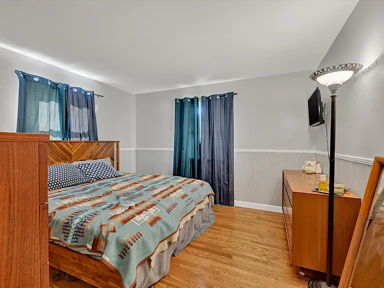 2019 S Fountain Green Rd — Photo 13