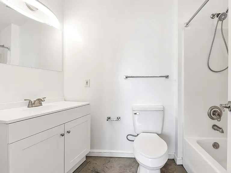 SoHo Lofts — Photo 11