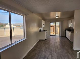 20429 Sago Ct APT 1, Apple Valley, CA 92307