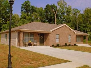 650 W Moonglo Rd, Scottsburg, IN 47170