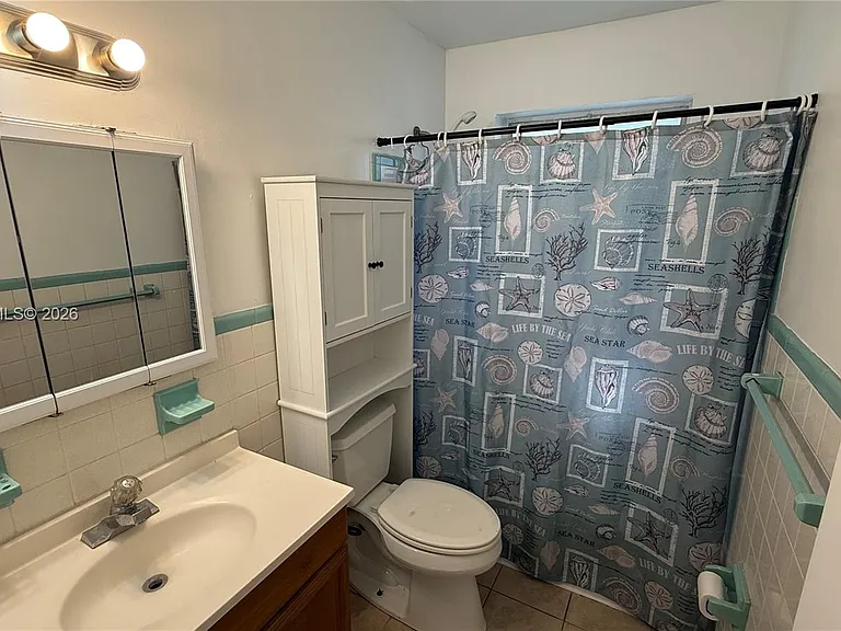 4940 SW 28th Ter #S — Photo 11