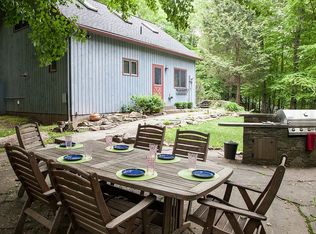 410 Roaring Brook Ln, Pine Hill, NY 12465