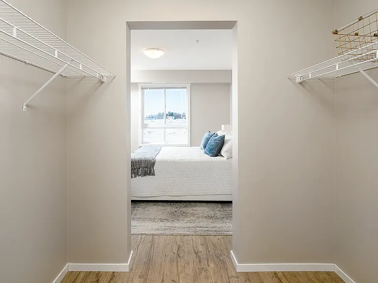 1085 Court Ave — Photo 7