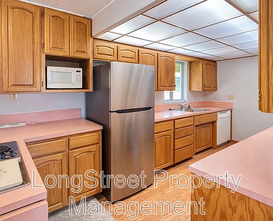 5th image of 2917 Takena St SW