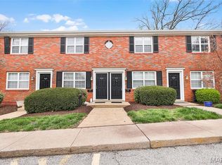 1631 E Swan Cir, Saint Louis, MO 63144