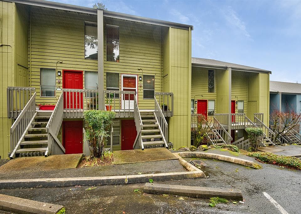 1st image of 500 N National Ave #20