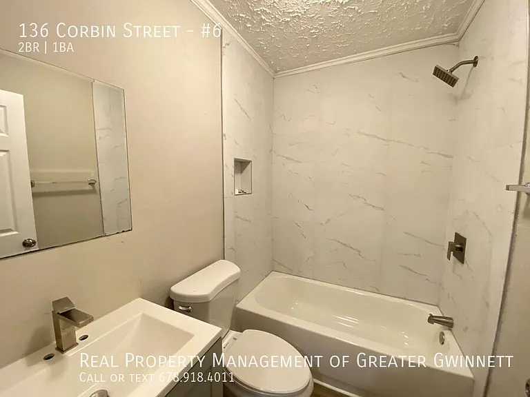 136 Corbin St #6 — Photo 4