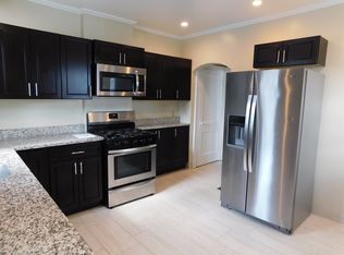 899 Thomas Rd, Columbus, OH 43212