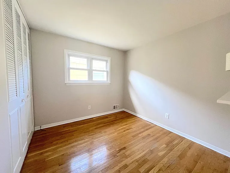 220 Bergen St #3 — Photo 5