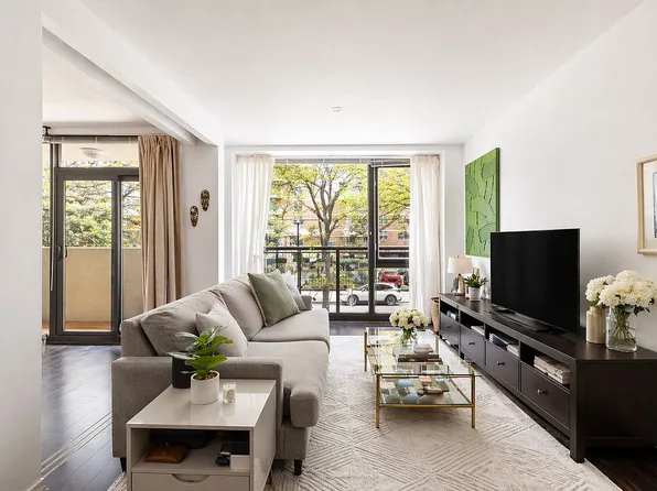 29 Montrose Ave APT 2A, Brooklyn, NY 11206