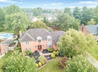 8226 Woodcreek Dr, Florence, KY 41042
