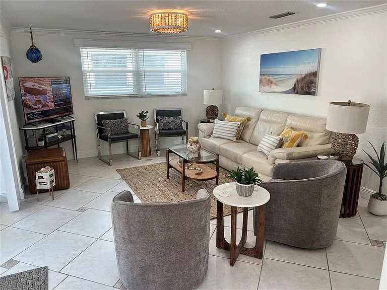 6154 Midnight Pass Rd #B16 — Photo 4