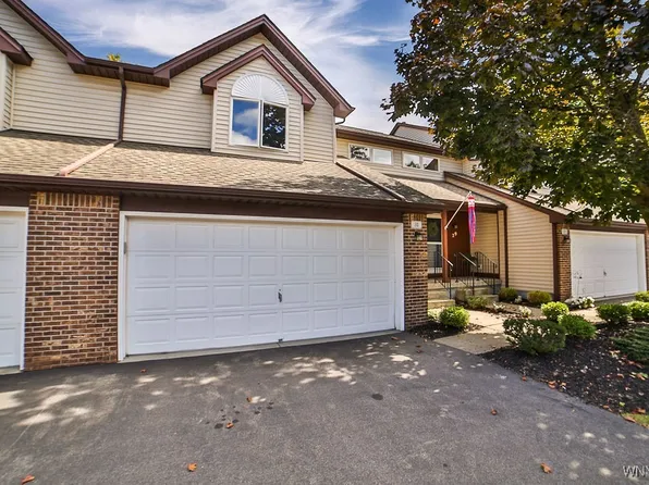 31 Northwood Dr, Depew, NY 14043