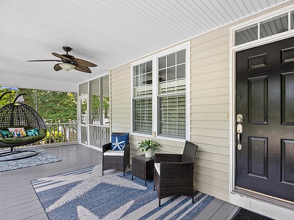 5th image of 554 Hammock Ave.