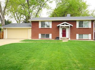 31 S Holland St, Lakewood, CO 80226