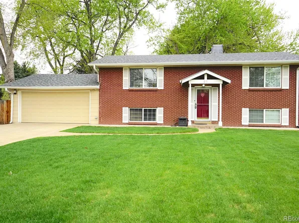 31 S Holland Street, Lakewood, CO 80226
