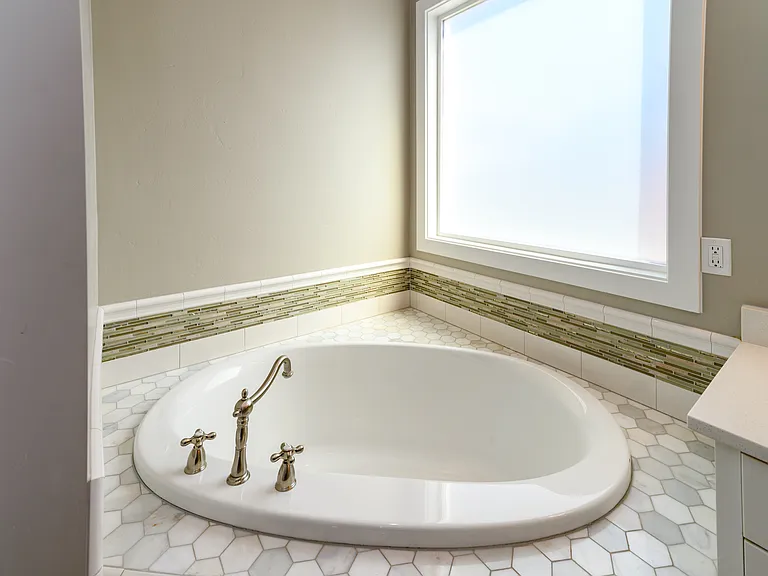3454 S 2240 E — Photo 18