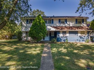22 Barbara Ln, Oakhurst, NJ 07755