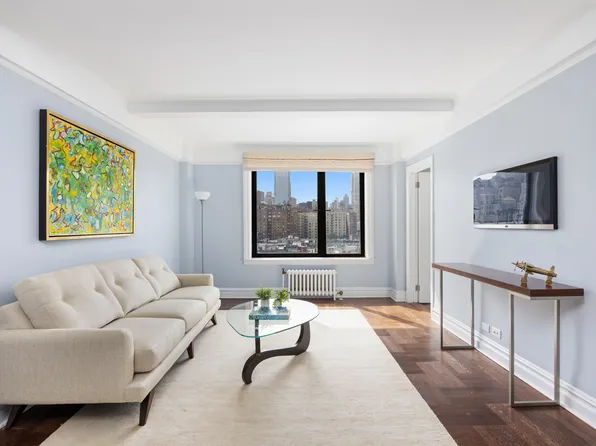 40 West 77th Street image 2 of 9