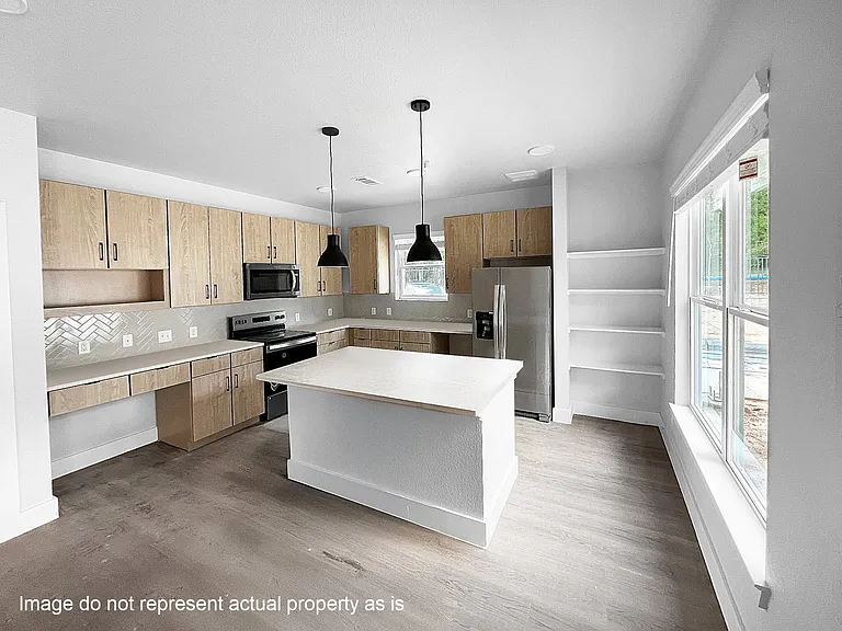 2400-461 Montgomery Park Blvd #2400 — Photo 9