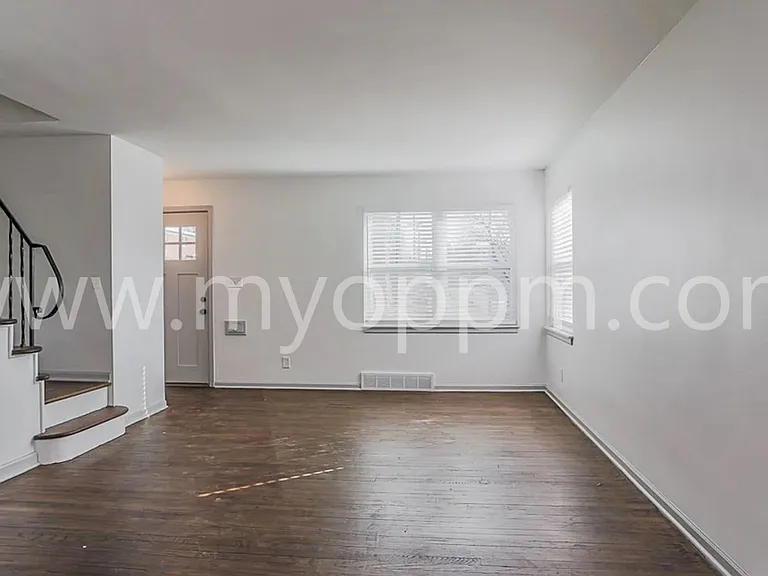 4360 Davenport St — Photo 4