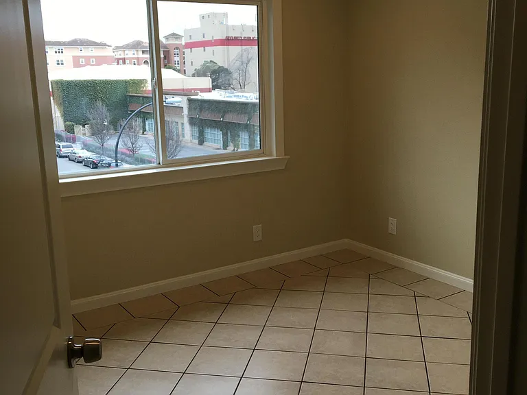 119 Franklin Ave #1 — Photo 6