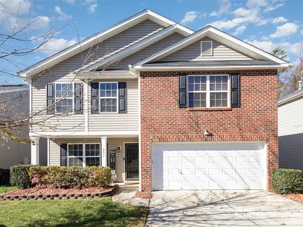 9511 Eagle Feathers Dr, Charlotte, NC 28214
