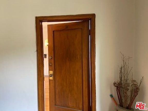 4th image of 747 S Mansfield Ave APT 2