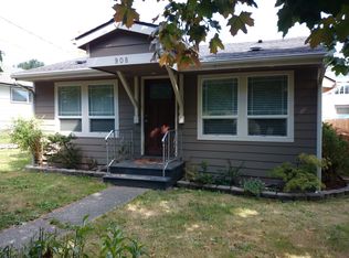 908 25th Ave S, Seattle, WA 98144