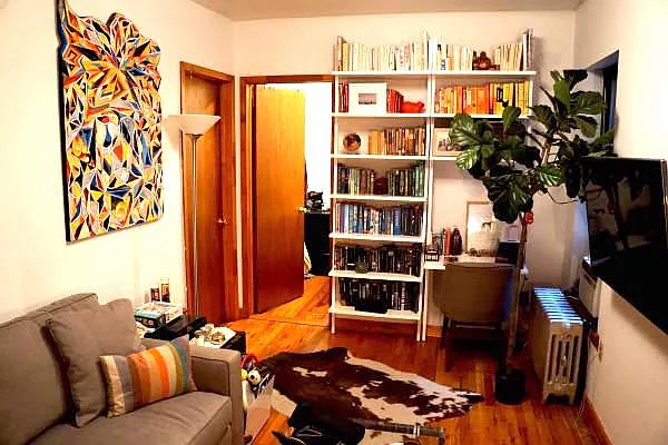 Rented by Meraki Realty LLC | media 23