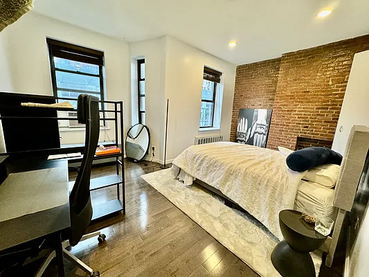 Rented by SIMPLR | media 1