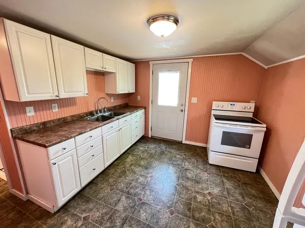 2619 N 21st St, 2619 N 21st St #2, Superior, WI 54880