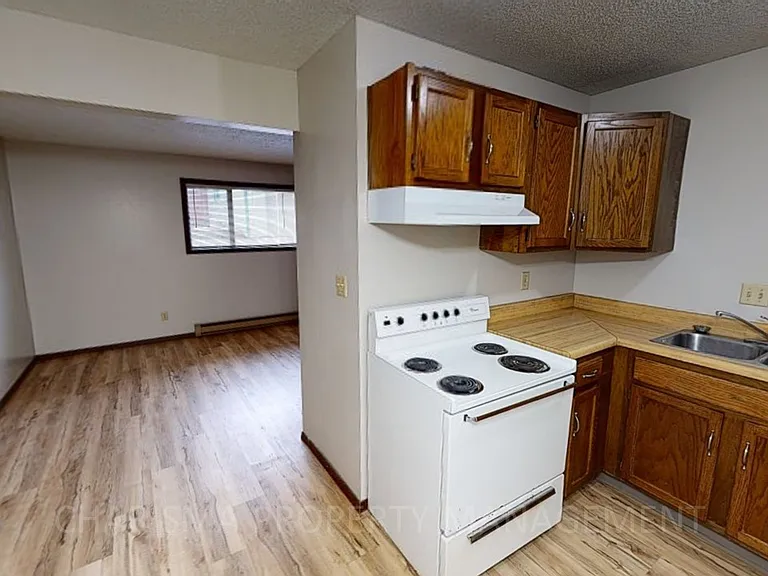 Dakota Apartments LLC — Photo 7