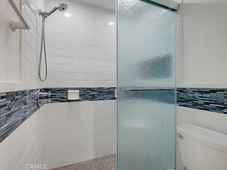 23411 Cambridge Rd — Photo 25