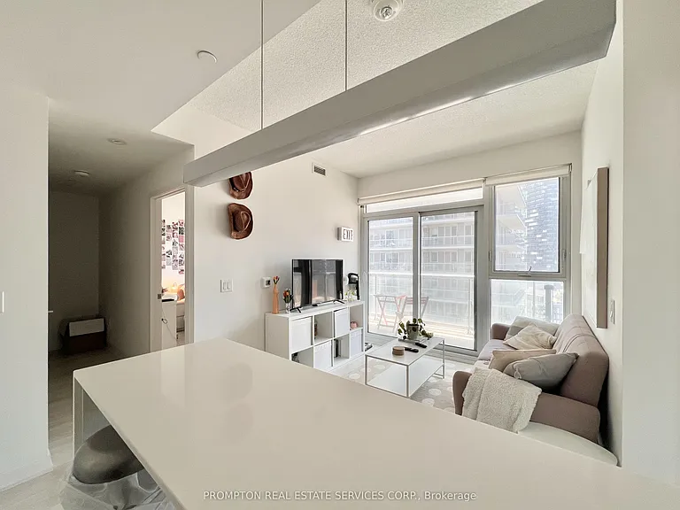 20 Richardson St #1707 — Photo 2
