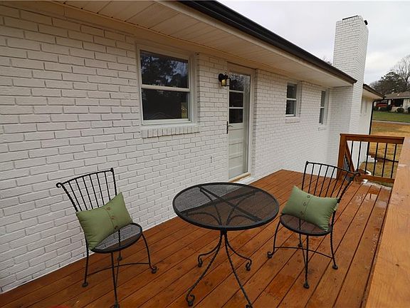5th image of 1170 Alan Ln