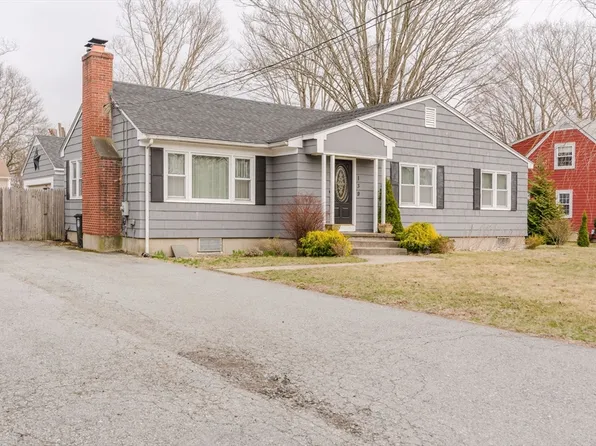 139 Maple Ave, Swansea, MA 02777