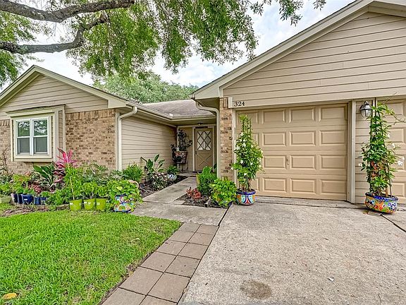 3rd image of 324 Meadow Wood Ct