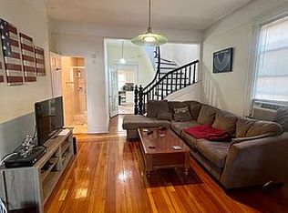 2310 41st St, Astoria, NY 11105