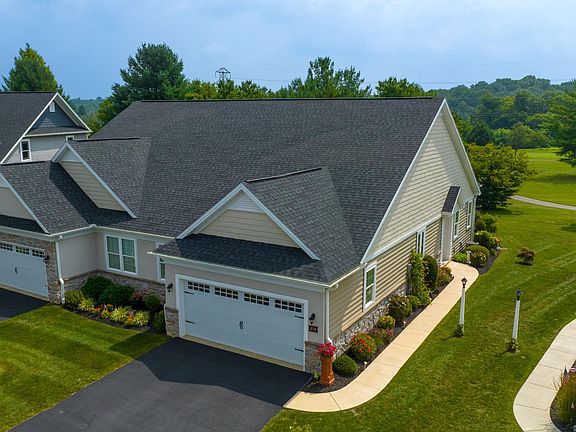 2nd image of 236 Sawgrass Dr