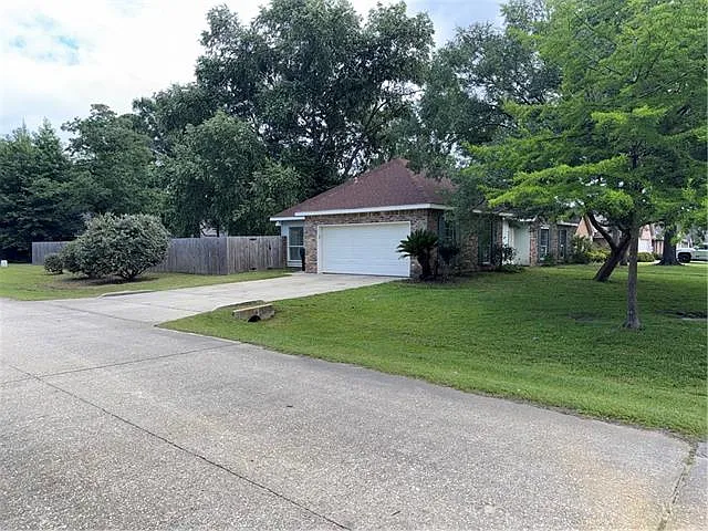 385 Sioux Dr — Photo 3