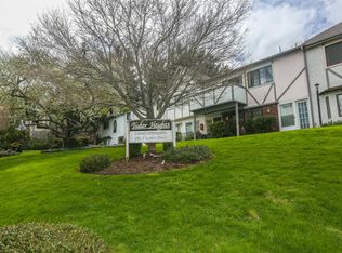 495 Chestnut St APT 16, Ashland, OR 97520