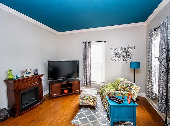 2nd image of 411 Hill Ave