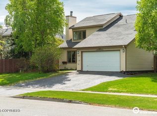 10544 Northfleet Dr, Anchorage, AK 99515