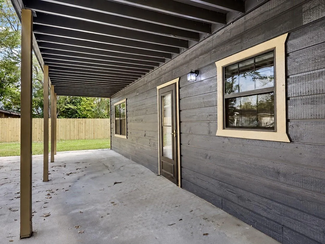 3 bed, 2.0 bath, 1536 sqft, $2,100 — Photo 3