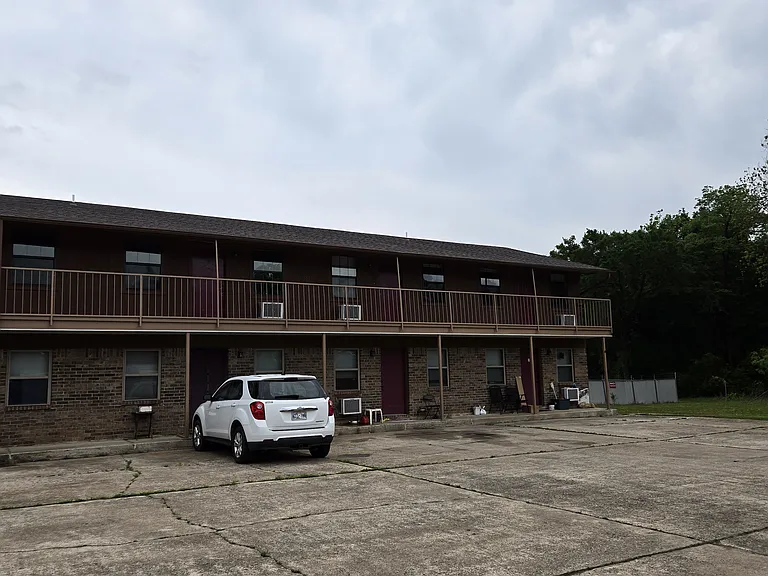 901 Ironwood St #14 — Photo 6