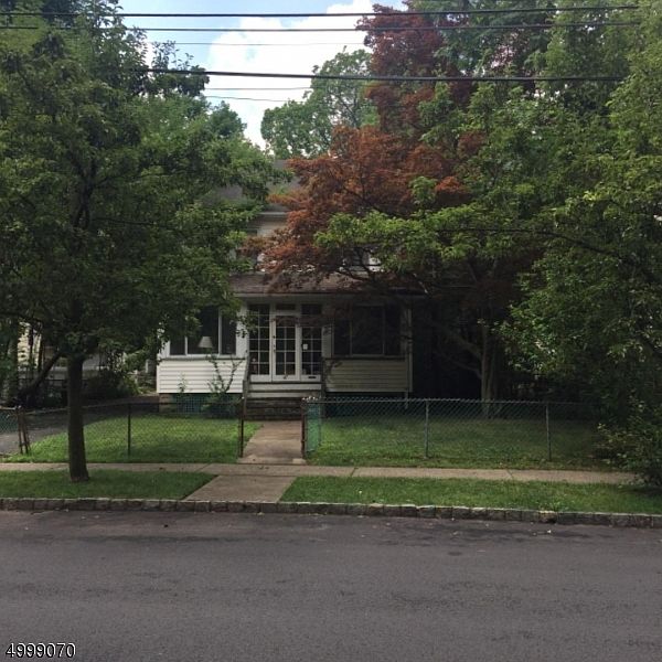 1st image of 47 Woodland Ave