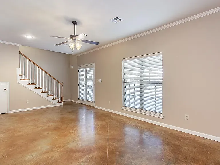 120 Deraney Ln — Photo 15