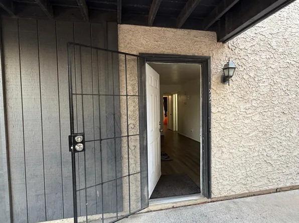 700 W University Dr Unit 122, Tempe, AZ 85281