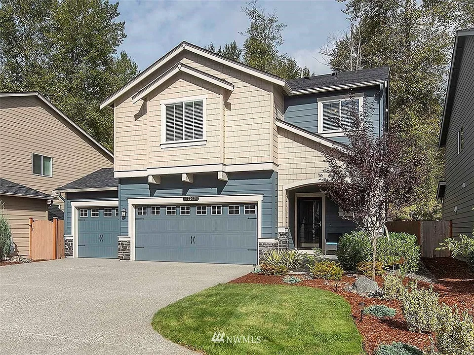 12513 37th Pl NE #12513